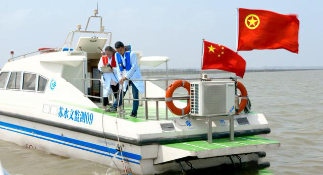 無人機(jī)應(yīng)用密集監(jiān)控太湖藻類生長動(dòng)態(tài)(圖1)