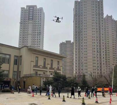 防疫“最強(qiáng)音” 沈陽利用無人機(jī)開展疫情防控宣傳(圖1)