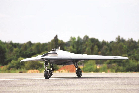 印度新型無人機(jī)飛行試驗(yàn)成功(圖1)