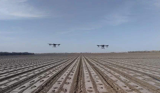 無人機技術(shù)在現(xiàn)代農(nóng)業(yè)領(lǐng)域的應(yīng)用與發(fā)展(圖3) 無人機技術(shù)在現(xiàn)代農(nóng)業(yè)領(lǐng)域的應(yīng)用與發(fā)展(圖3)