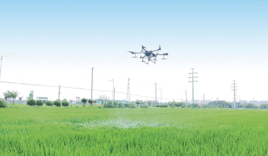 無人機技術(shù)在現(xiàn)代農(nóng)業(yè)領(lǐng)域的應(yīng)用與發(fā)展(圖1) 無人機技術(shù)在現(xiàn)代農(nóng)業(yè)領(lǐng)域的應(yīng)用與發(fā)展(圖1)